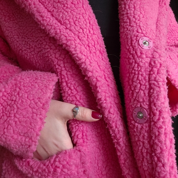 Pink teddy jacket, size medium - Picture 3 of 5